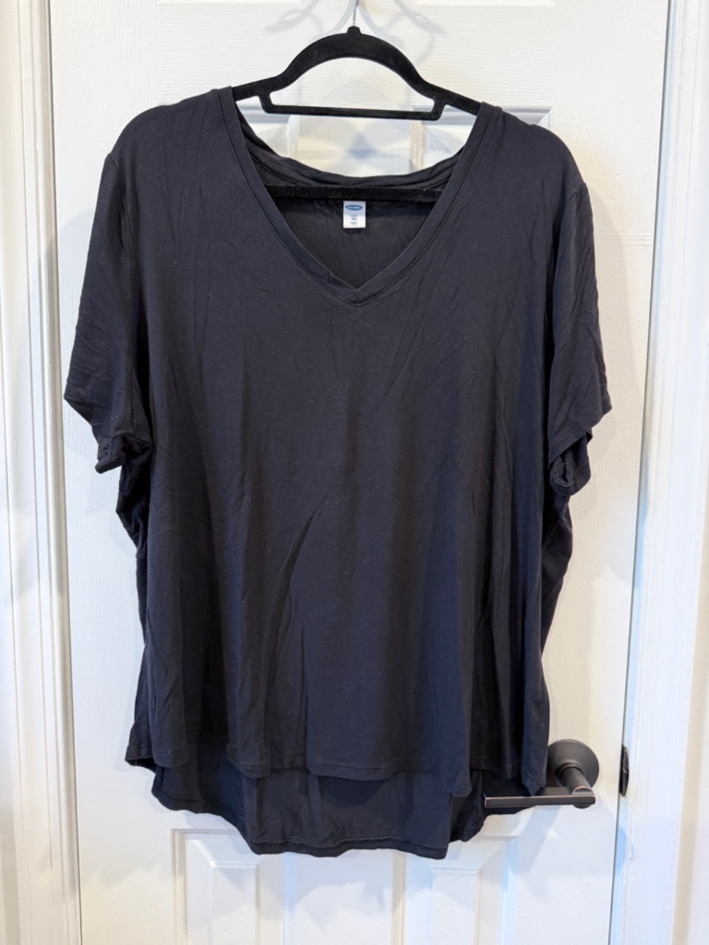 Old Navy Black Luxe V-Neck Short Sleeve Tee